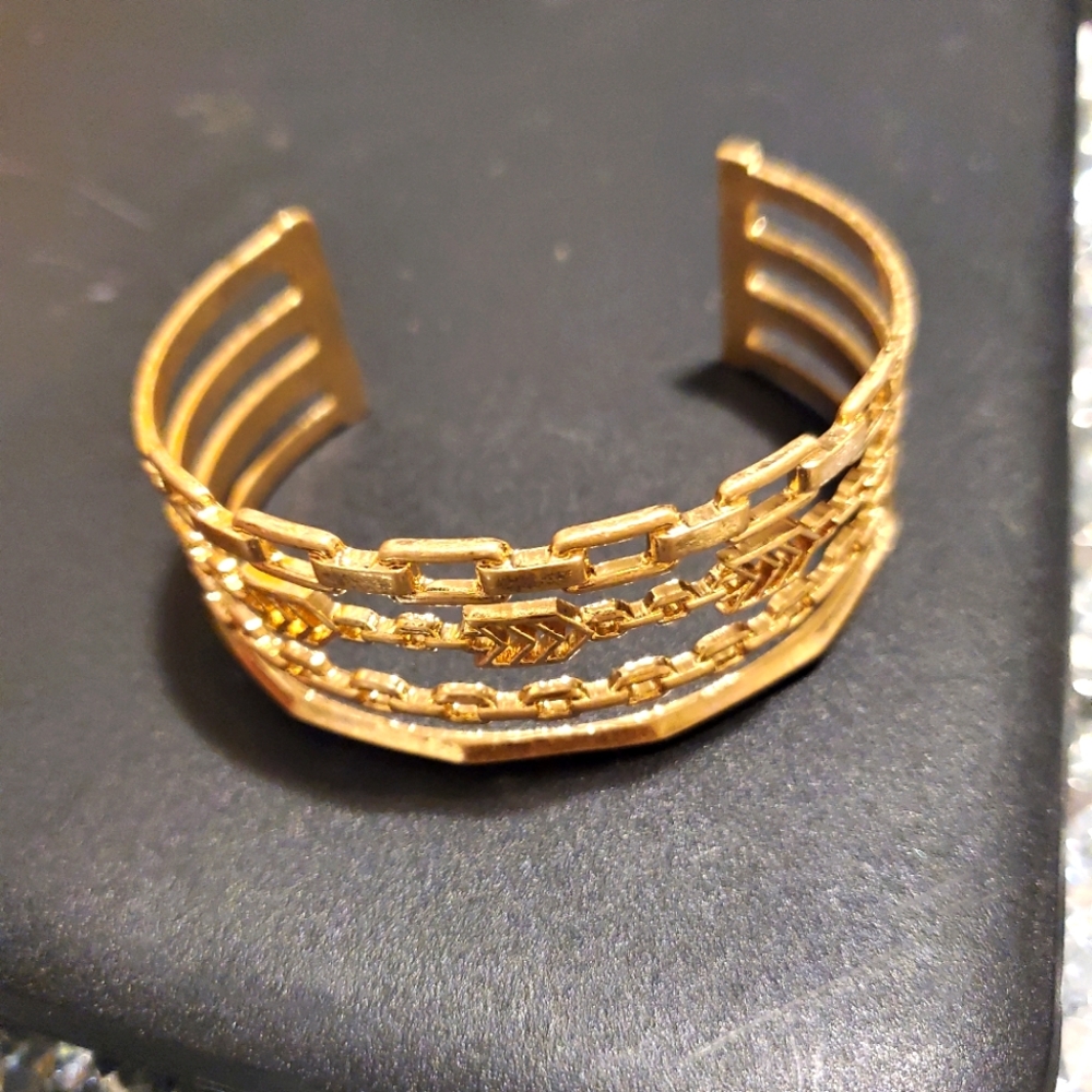 Gold chain cuff